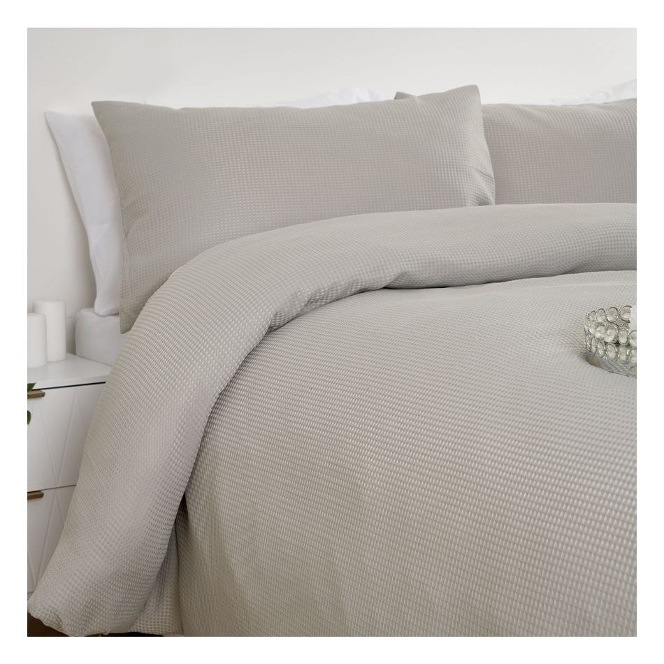 OHS: On-Trend Bedding, Curtains & Furnishings For Less