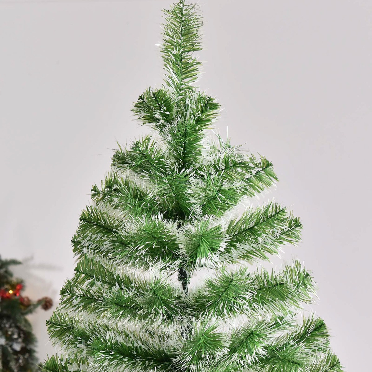 OHS Artificial Christmas Tree, Green - 7ft>