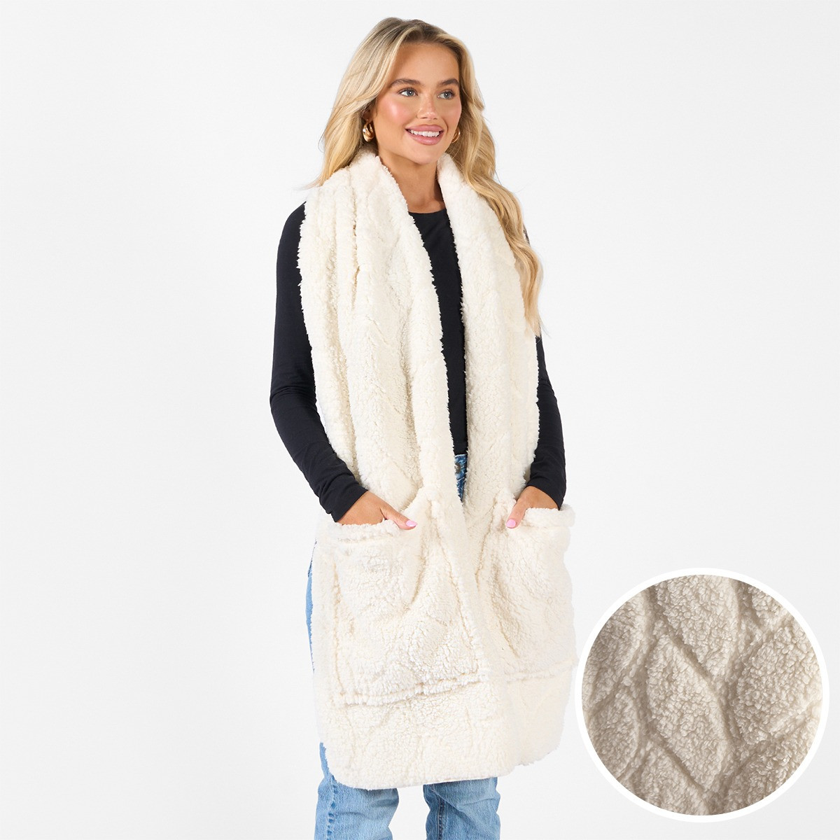 OHS Braided Fleece Pocket Scarf - Cream >