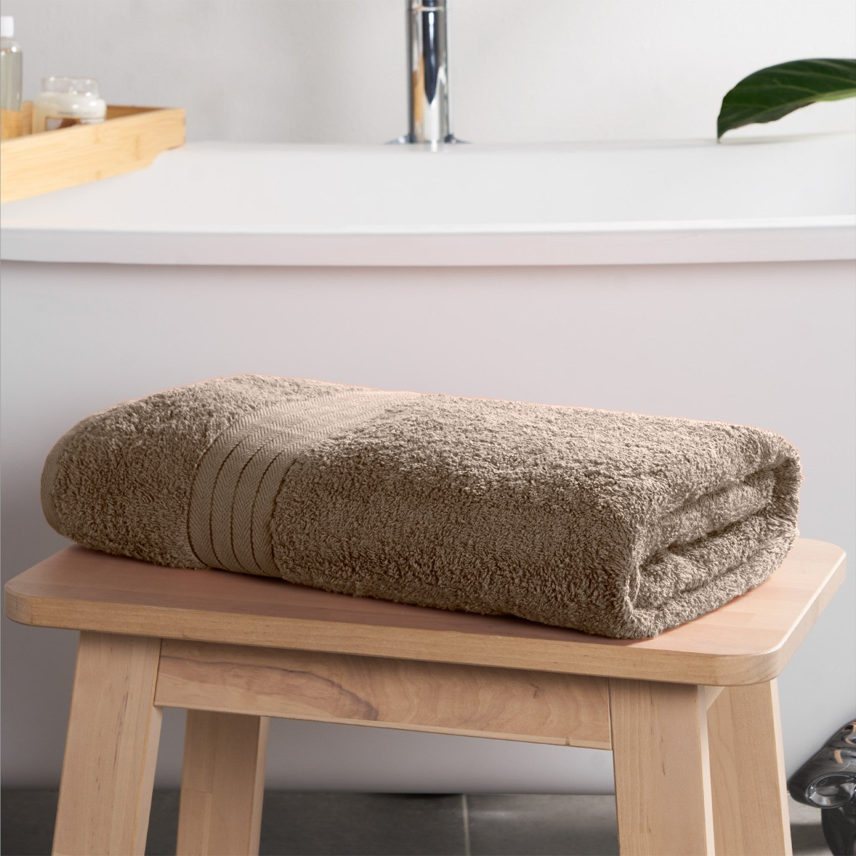 Brentfords 100% Cotton Towel - Mocha>