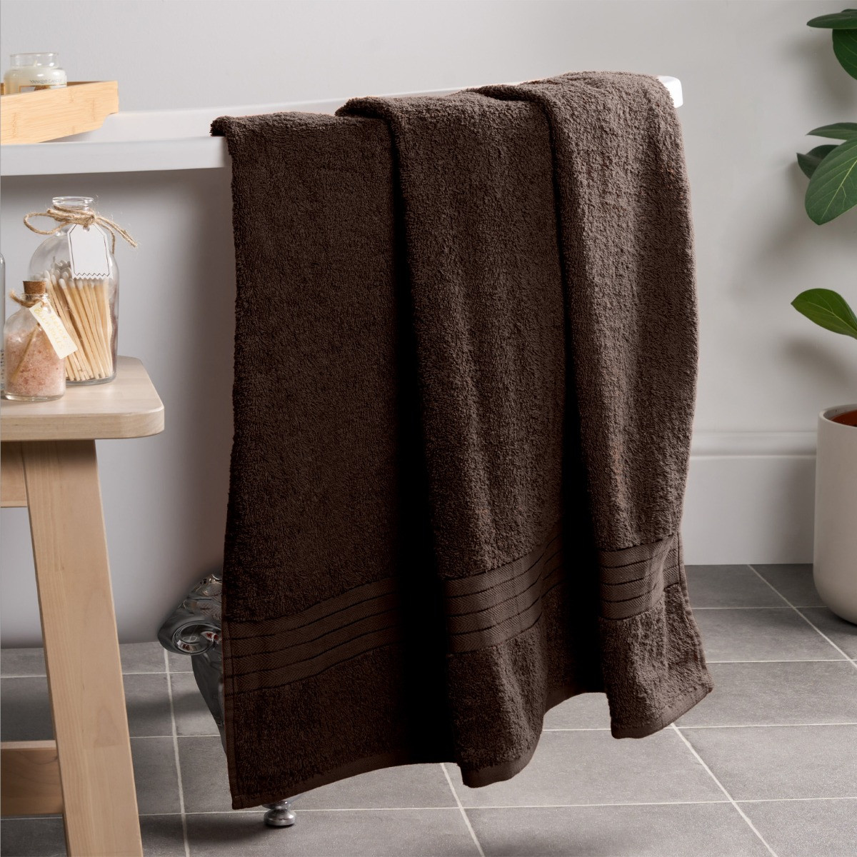 Brentfords 100% Cotton Towel - Chocolate>