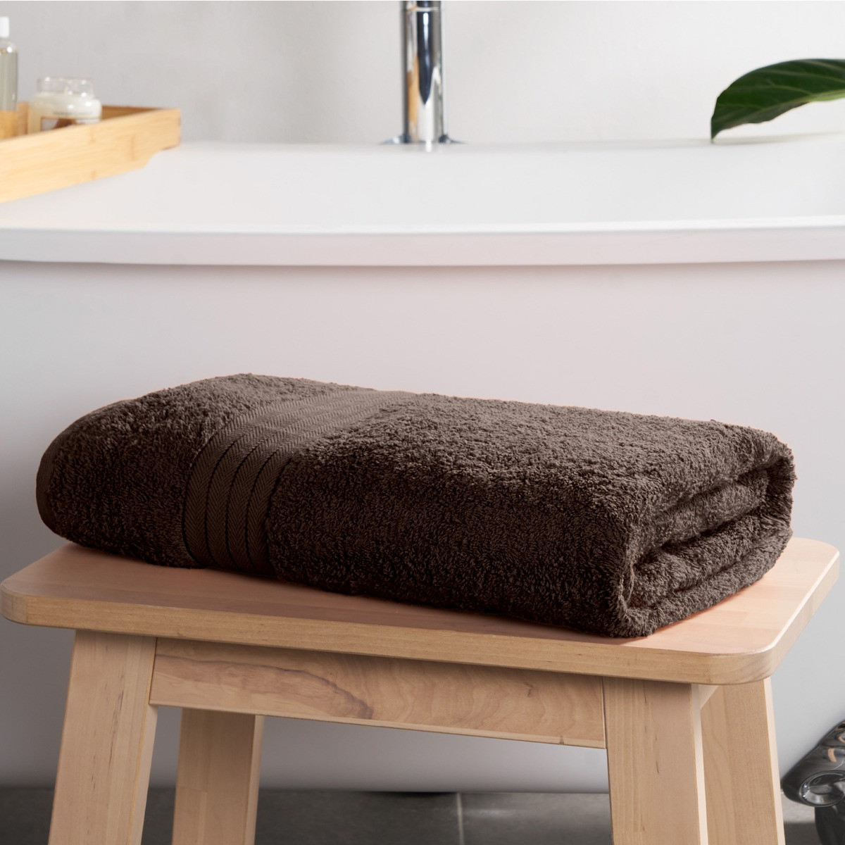 Brentfords 100% Cotton Towel - Chocolate>