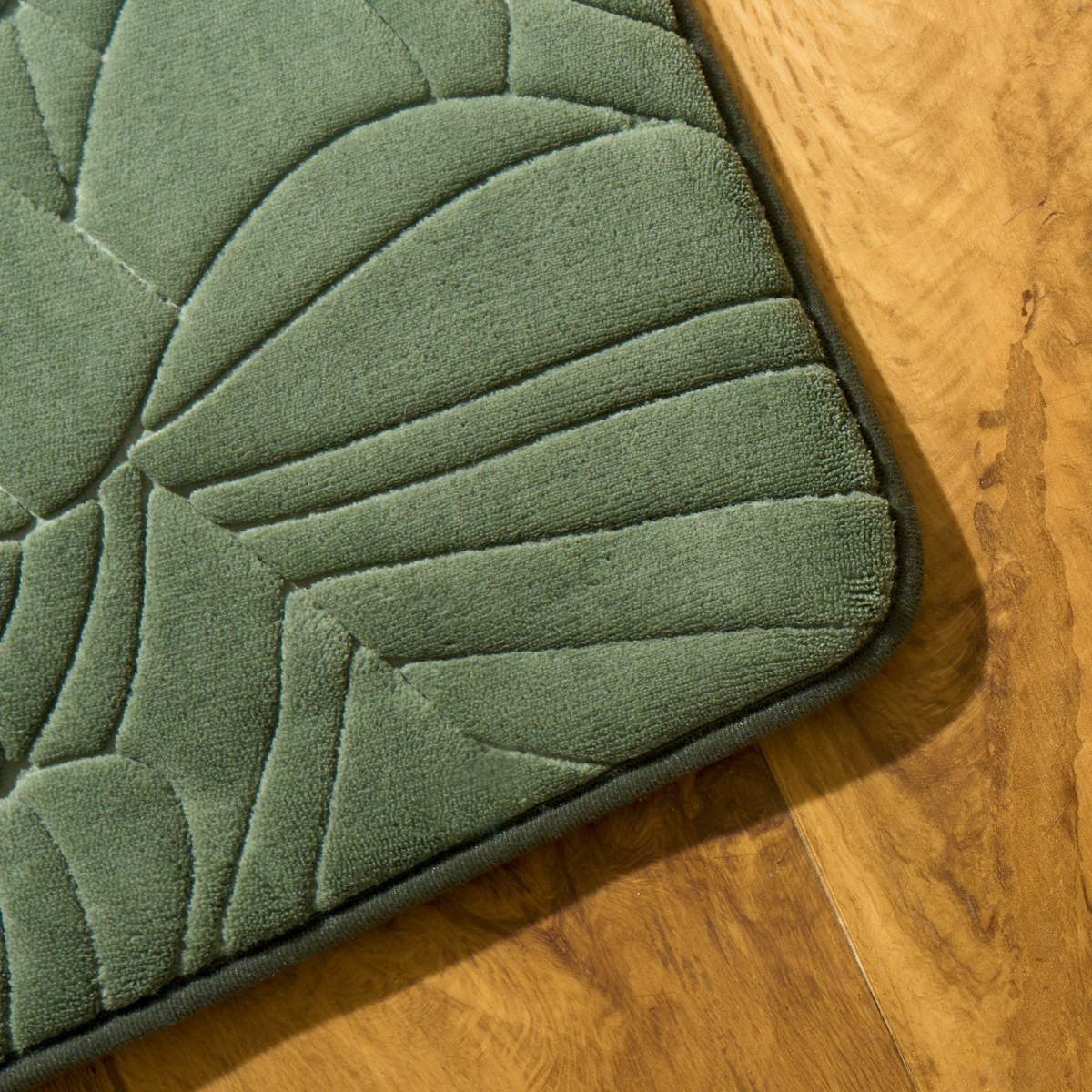 OHS Leaf Embossed Plush Foam Bath Mat - Green>