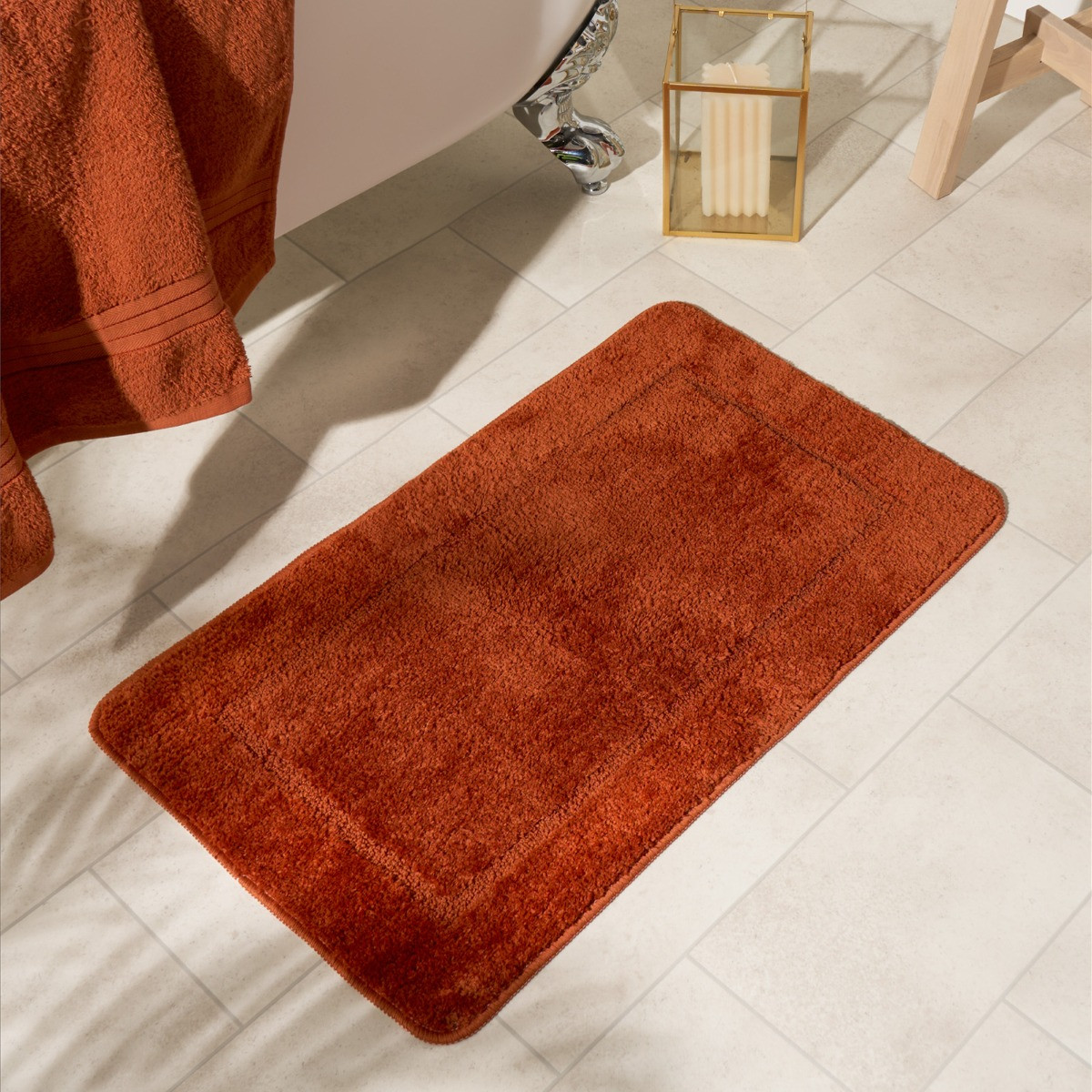 OHS Border Tufted Bath Mat - Burnt Orange >