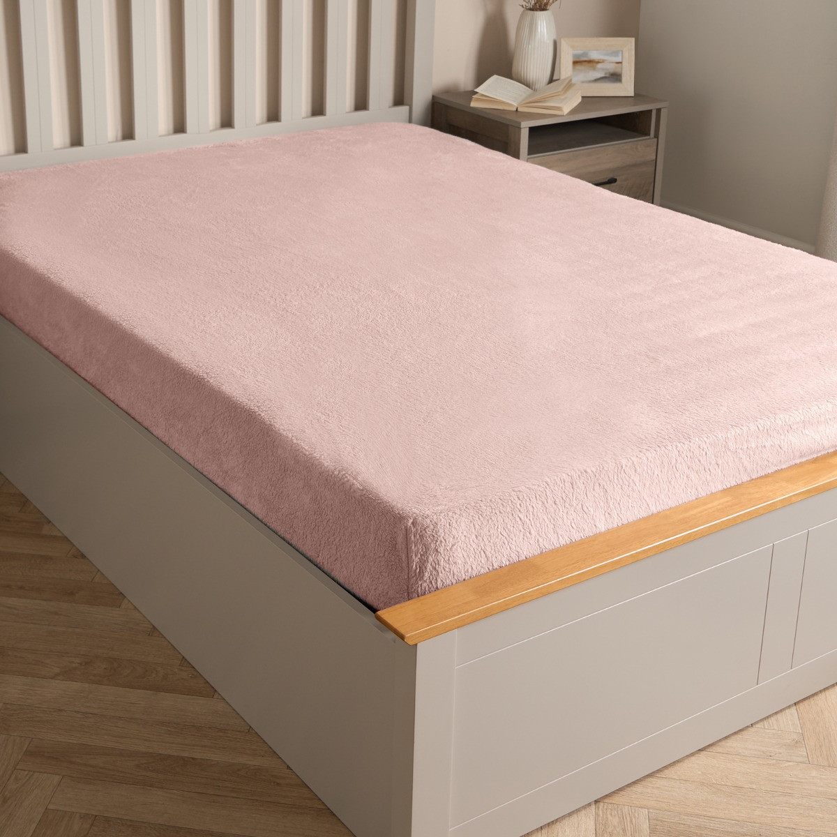 Brentfords Teddy Fleece Fitted Sheet - Blush Pink>