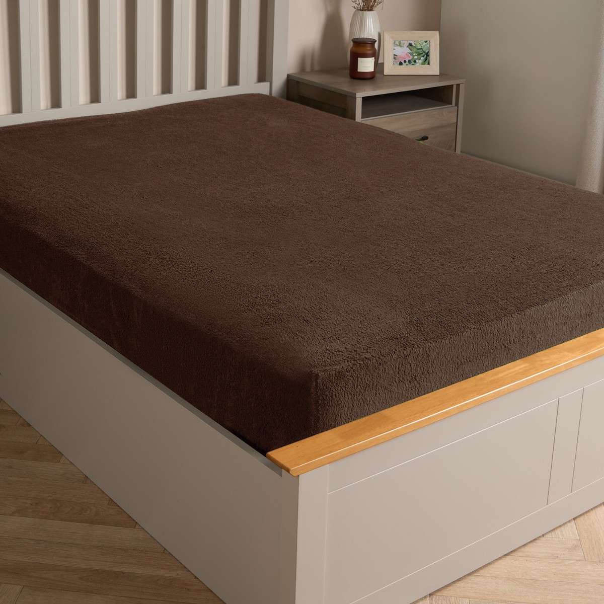 Brentfords Teddy Fleece Fitted Sheet - Chocolate>