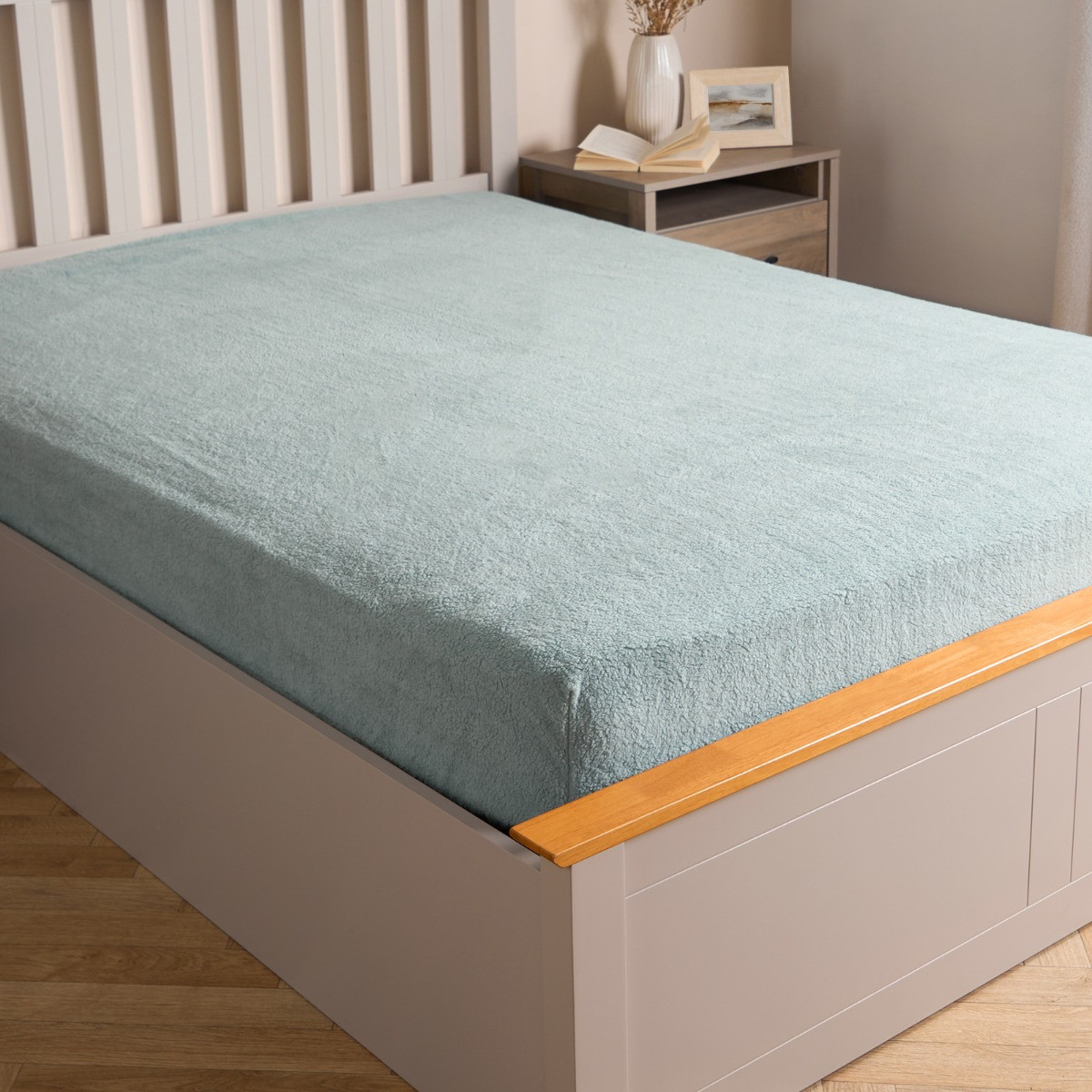 Brentfords Teddy Fleece Fitted Sheet, Duck Egg Blue - Double>