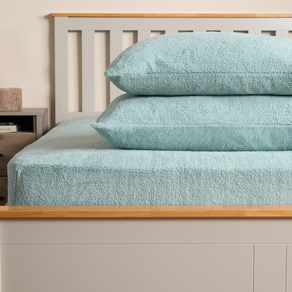 Brentfords Teddy Fleece Fitted Sheet, Duck Egg Blue - Double>