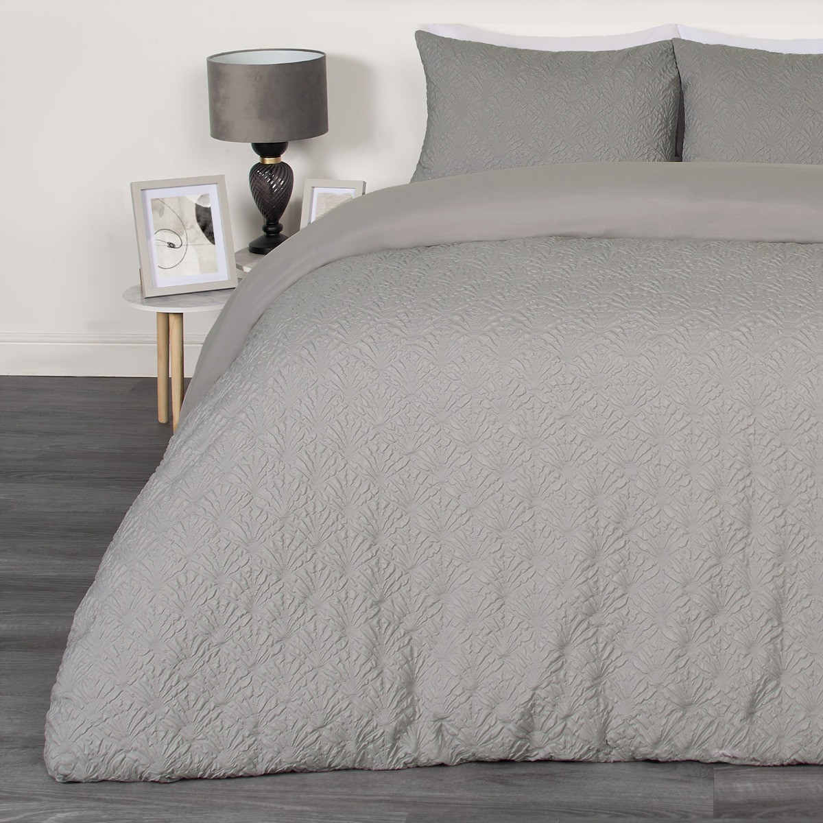 OHS Maya Geometric Embossed Duvet Set - Grey>