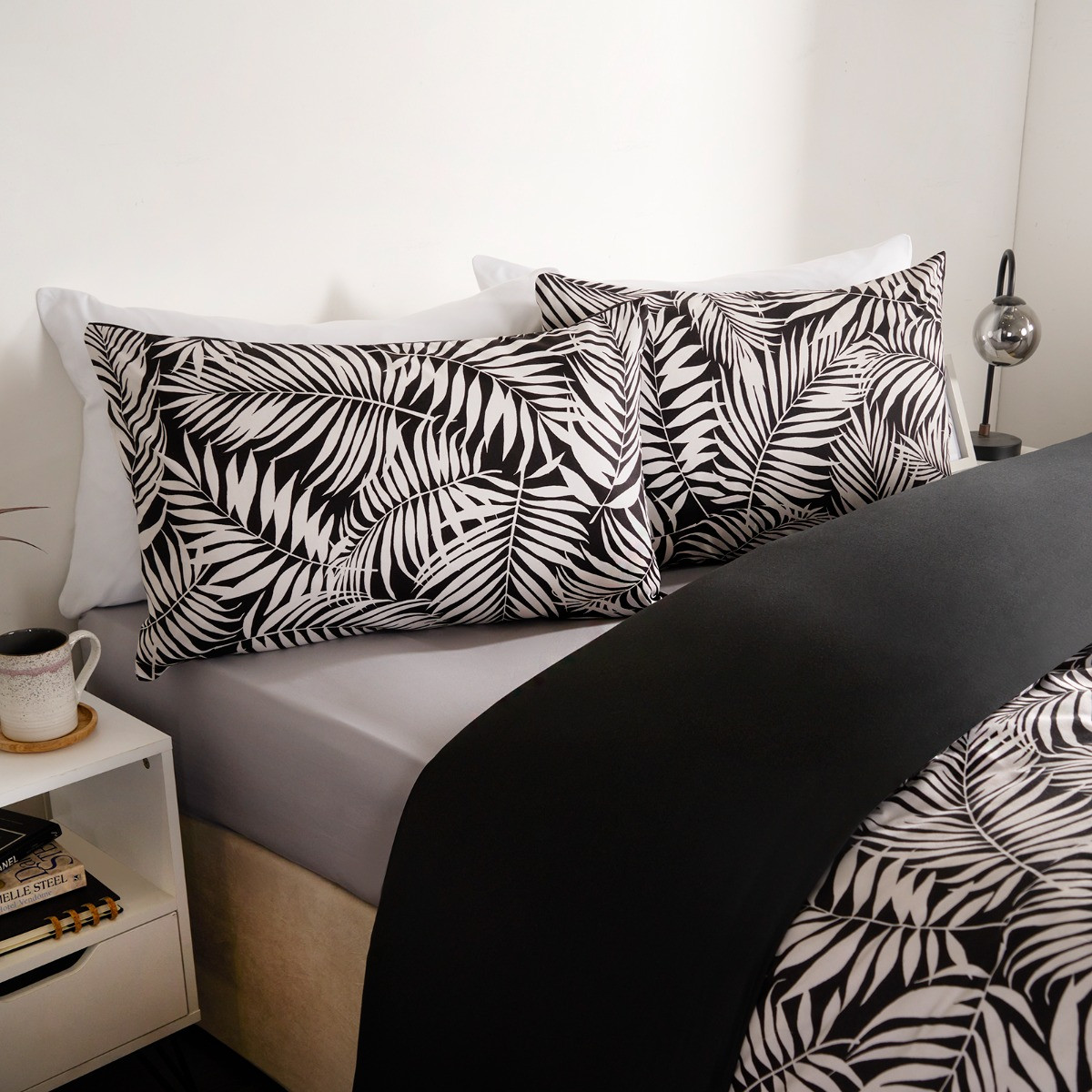 OHS Tropical Leaf Duvet Set, Monochrome - Single>