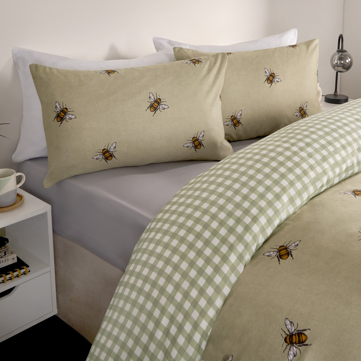 OHS Bee Print Reversible Gingham Duvet Set, Sage - King>