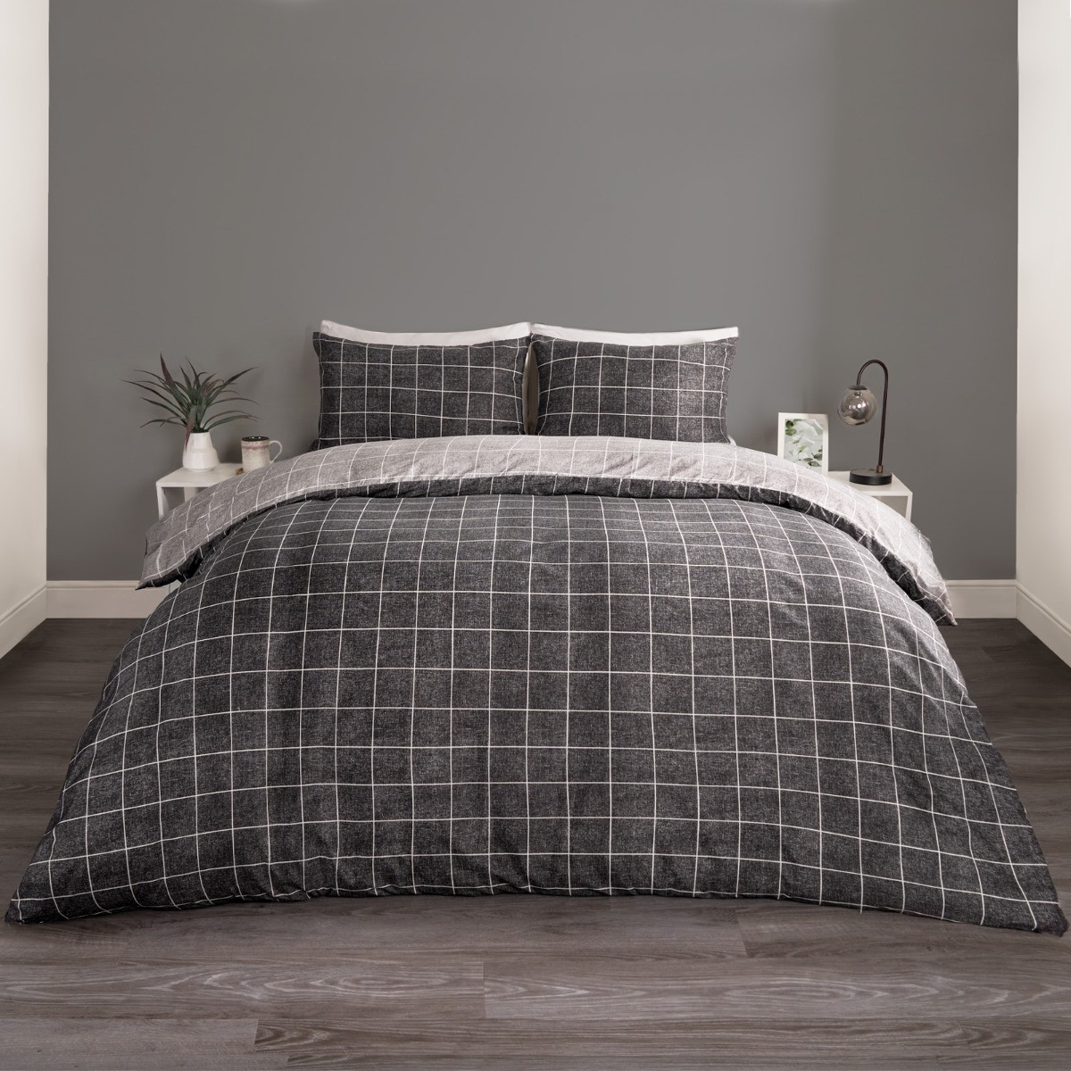 OHS Fine Line Check Reversible Duvet Set - Charcoal/Black>