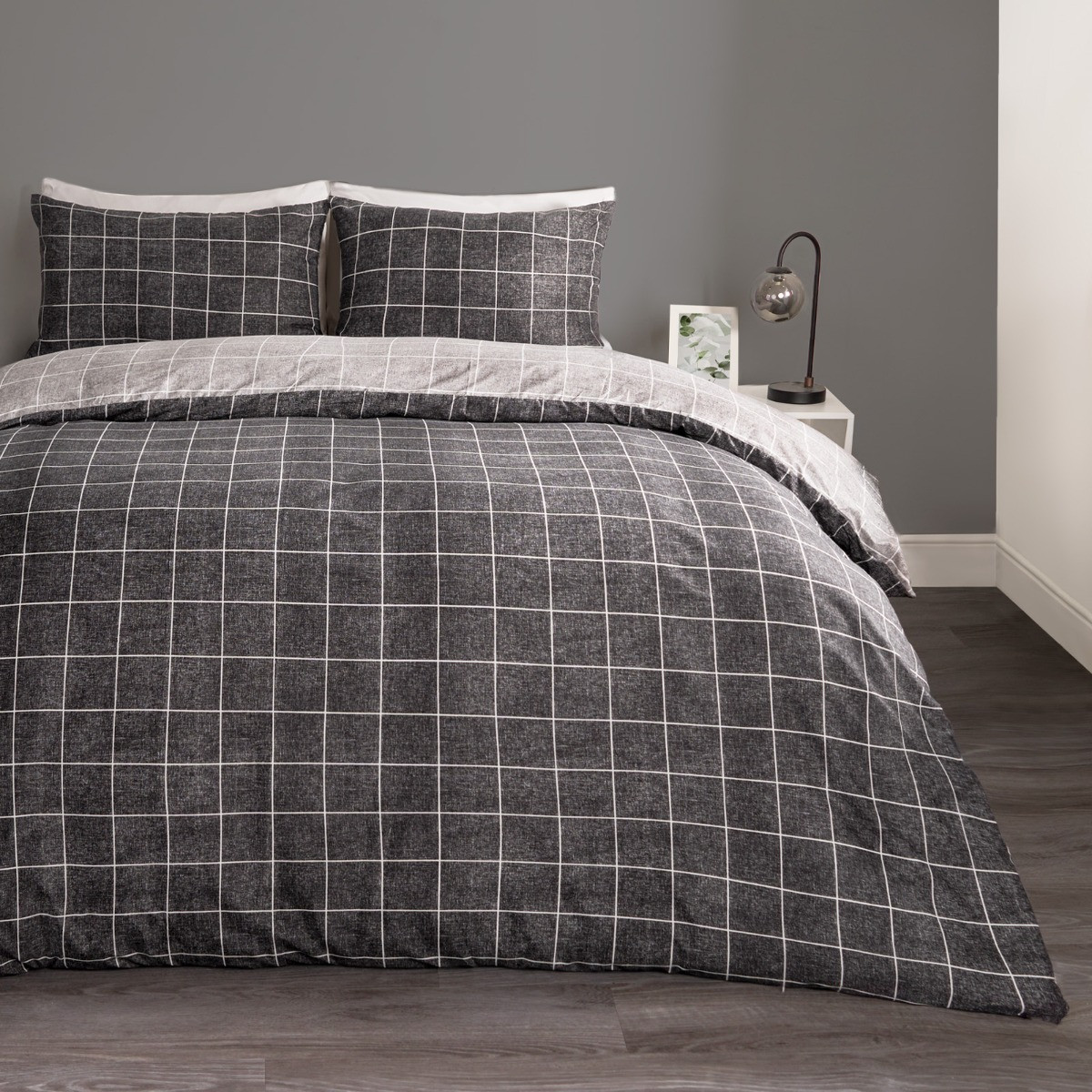 OHS Fine Line Check Reversible Duvet Set - Charcoal/Black>