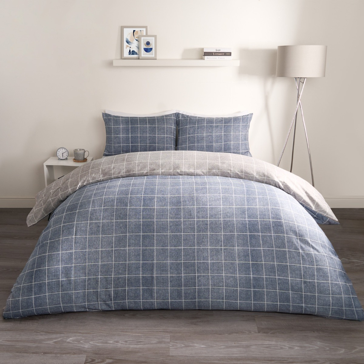 OHS Fine Line Check Reversible Duvet Set - Navy/Grey>