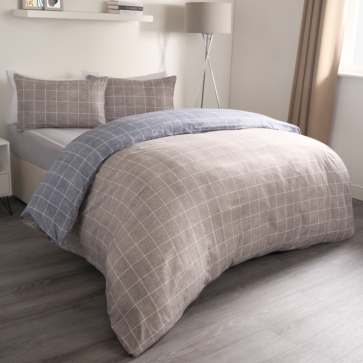 OHS Fine Line Check Reversible Duvet Set - Navy/Grey>