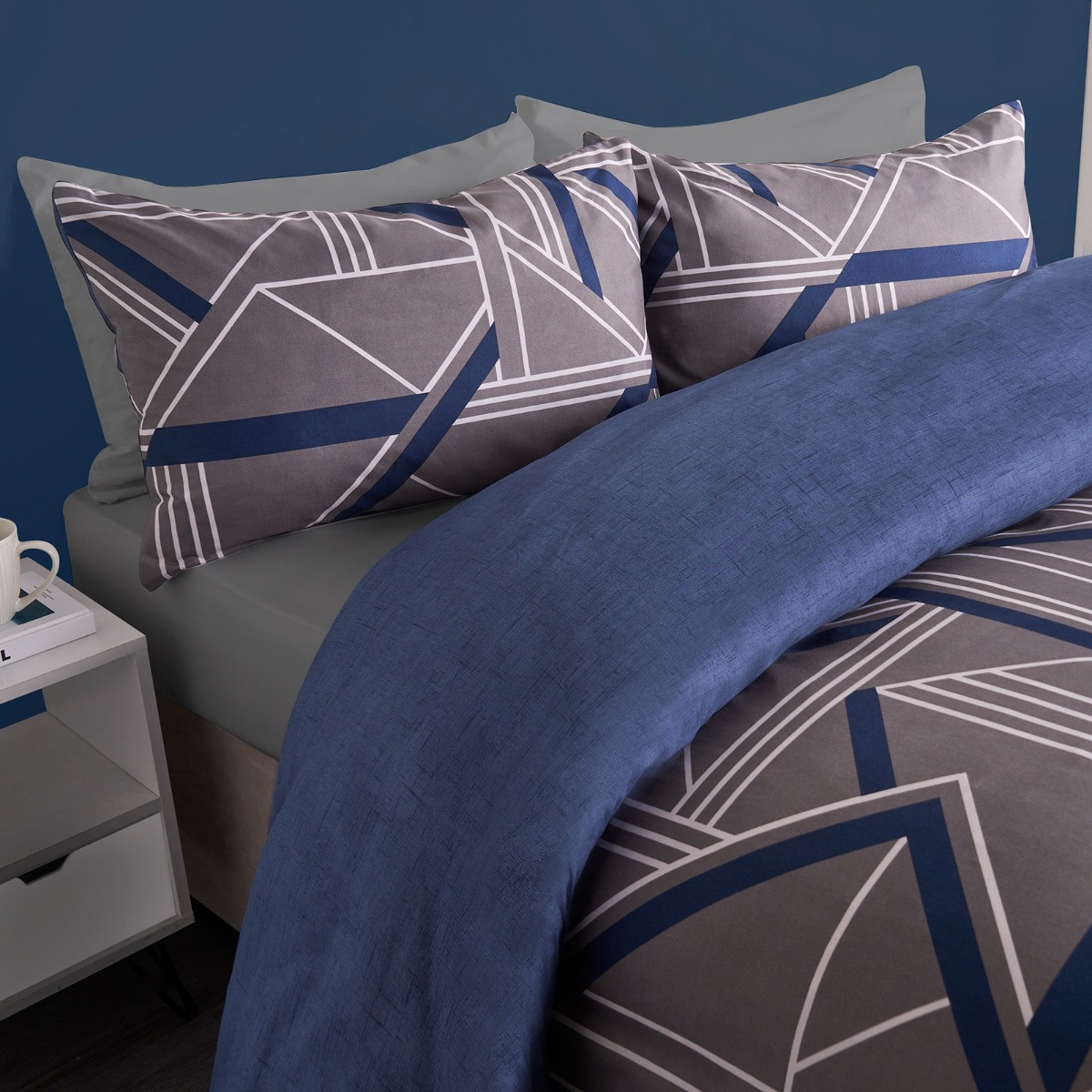 OHS Abstract Geometric Print Reversible Duvet Sets 2 Pack - Navy/Grey>