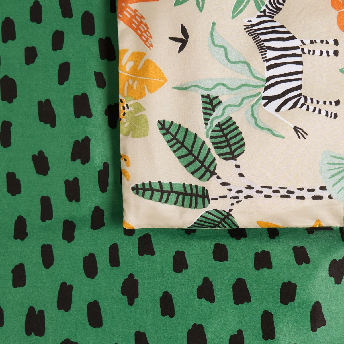 OHS Kids Safari Print Reversible Duvet Cover Set - Natural/Green>