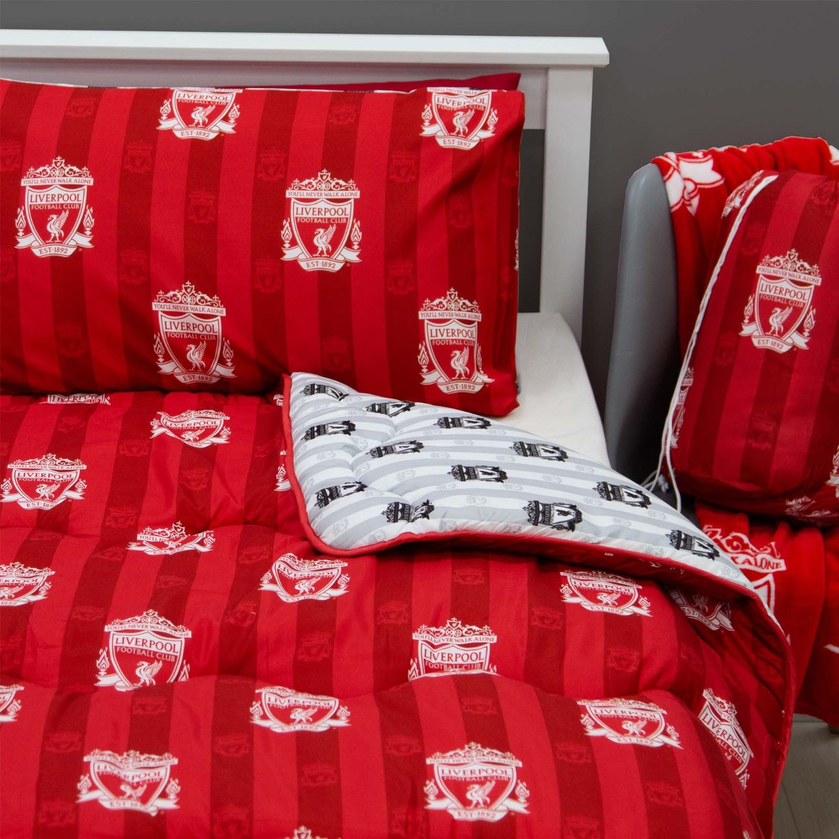 Liverpool Reversible Coverless 10.5 Tog Duvet - Red>