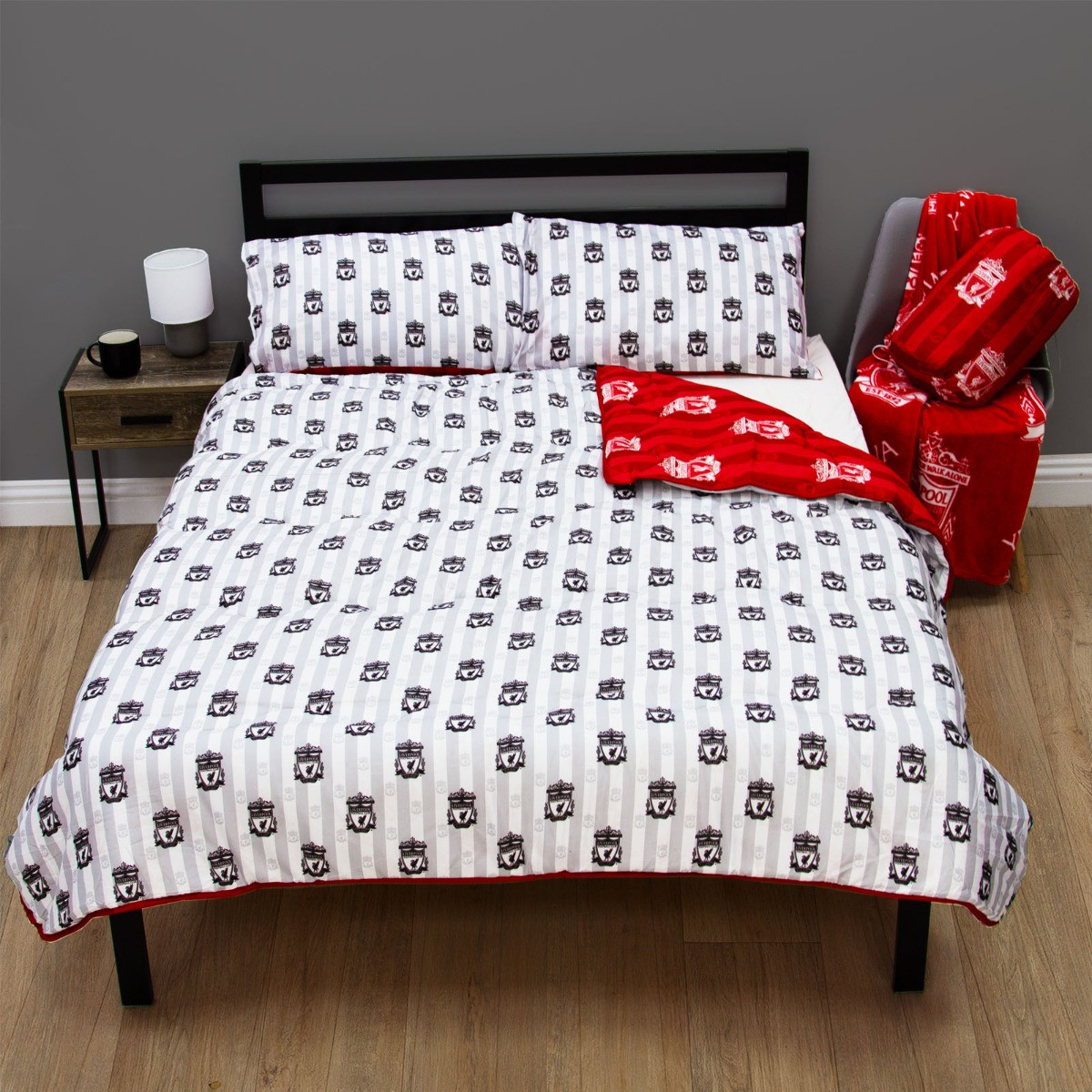 Liverpool Reversible Coverless 10.5 Tog Duvet - Red>