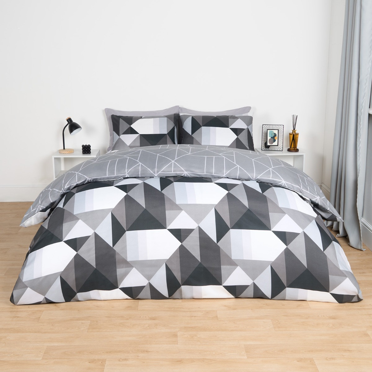 OHS Mason Retro Geometric Reversible Duvet Cover Set, Monochrome - King>