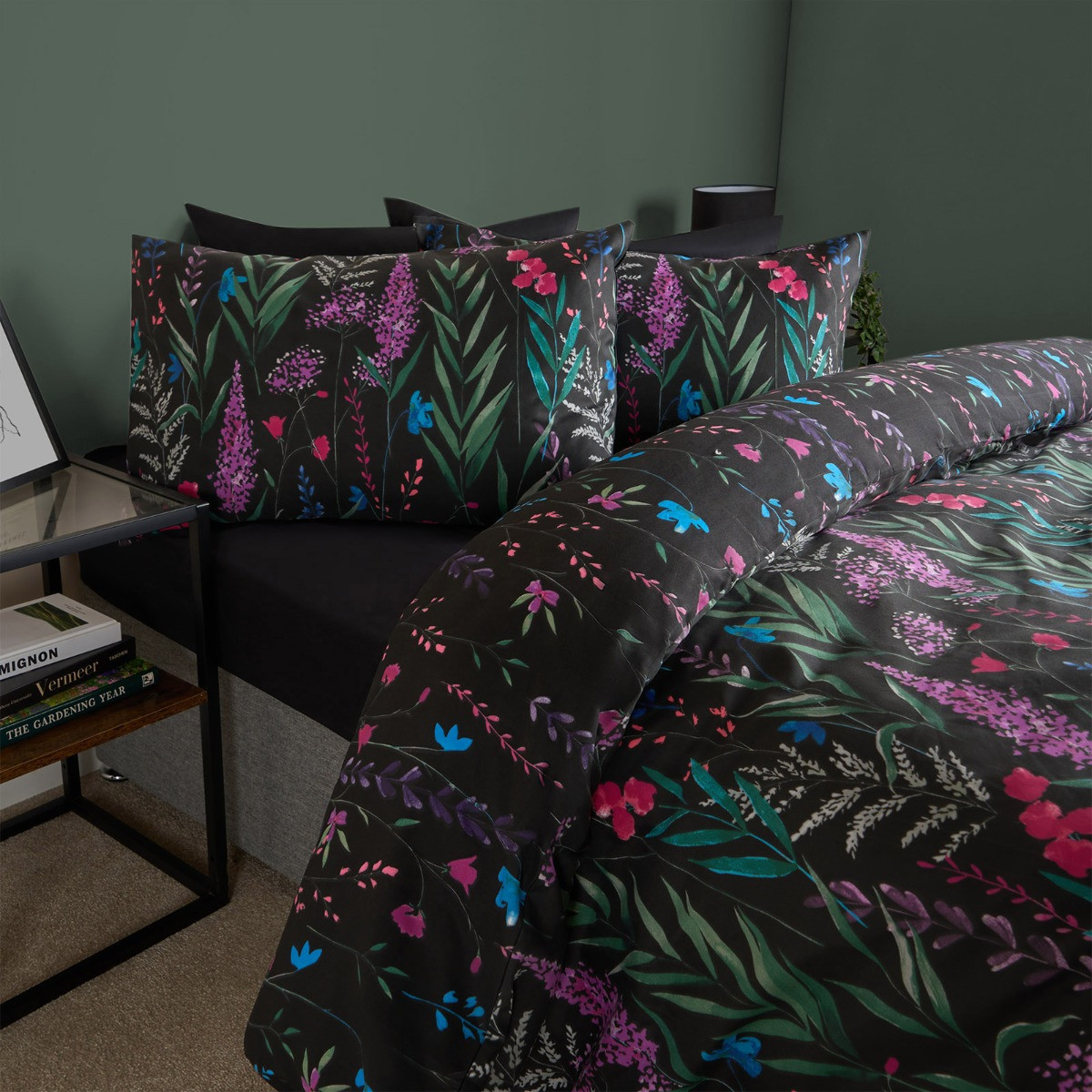 OHS Botanics Stems Duvet Cover Set, Black - King>