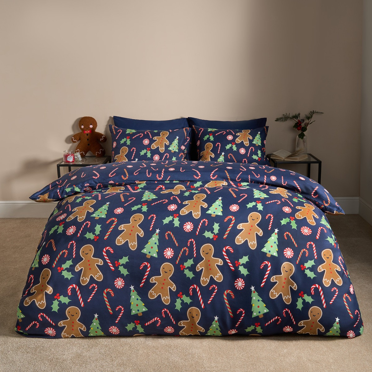 OHS Gingerbread Man Candy Cane Reversible Duvet Set - Navy>
