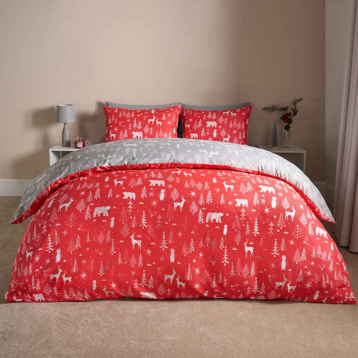 OHS Scandi Christmas Reversible Duvet Set - Red/Grey>