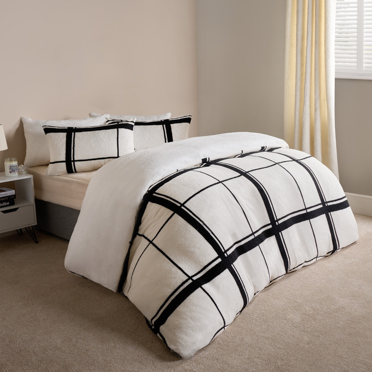 OHS Oakley Grid Teddy Duvet Cover Set - Natural/Black >