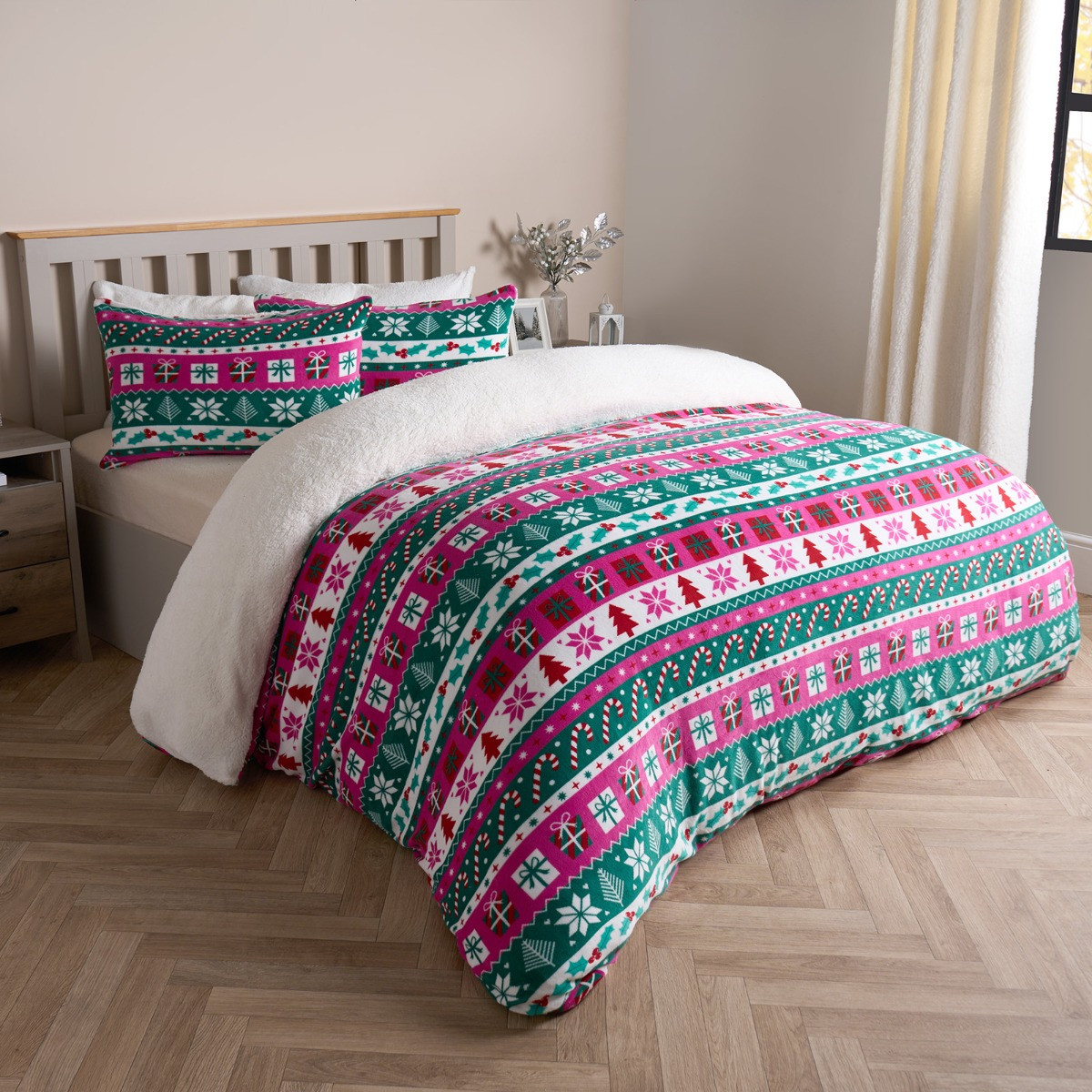 OHS Bright Nordic Fleece Duvet Set - Multi >