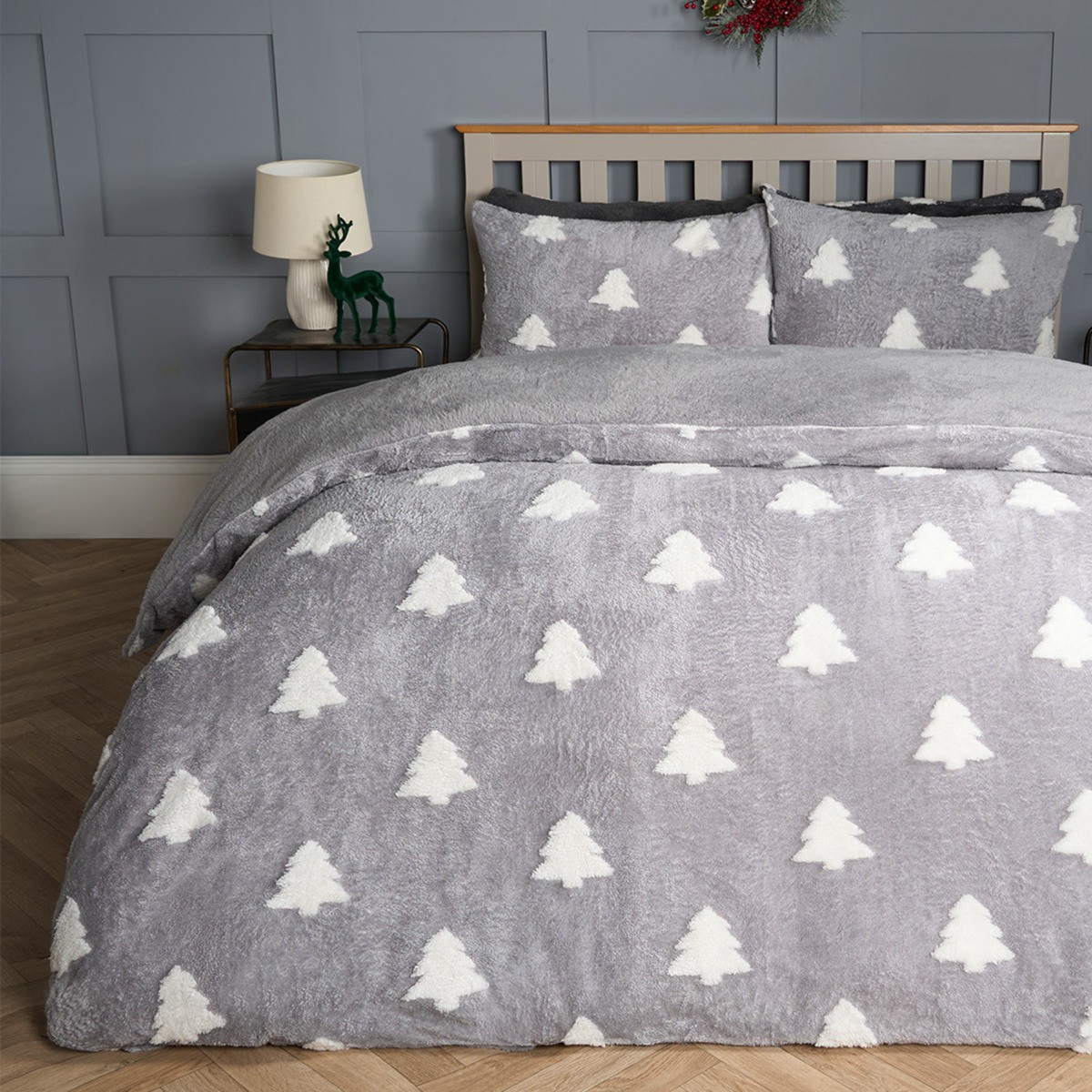 OHS Winter Tree Tufted Teddy Fleece Duvet Set, Grey/White - Double >