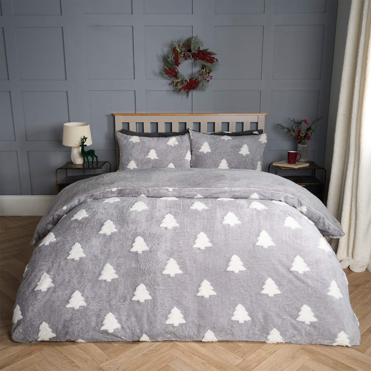 OHS Winter Tree Tufted Teddy Fleece Duvet Set, Grey/White - King>