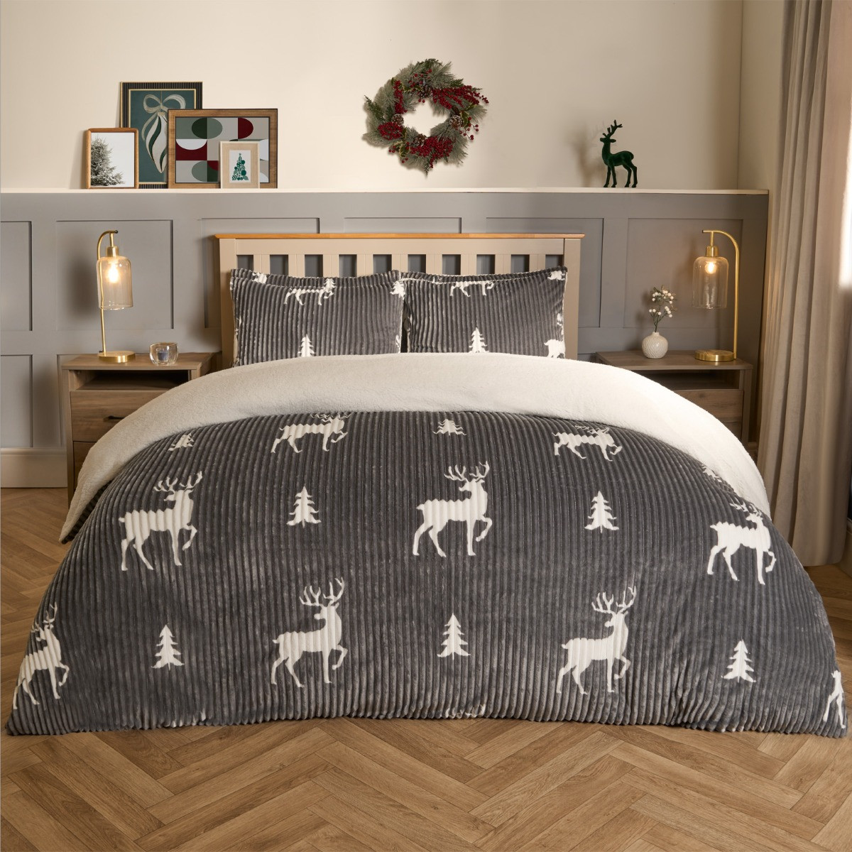 OHS Cosy Stag Ribbed Fleece Duvet Set - Grey >