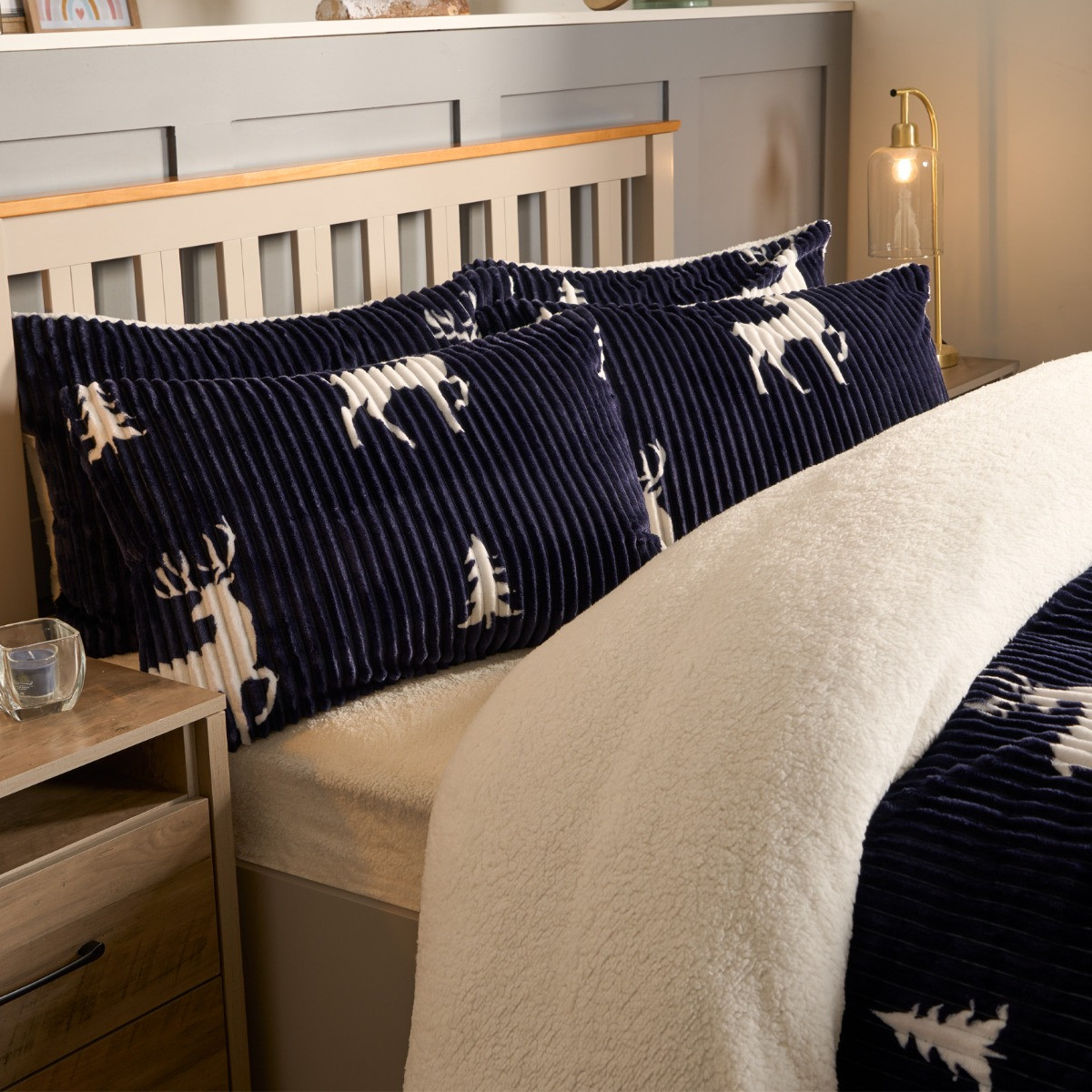 OHS Cosy Stag Ribbed Fleece Duvet Set - Navy>