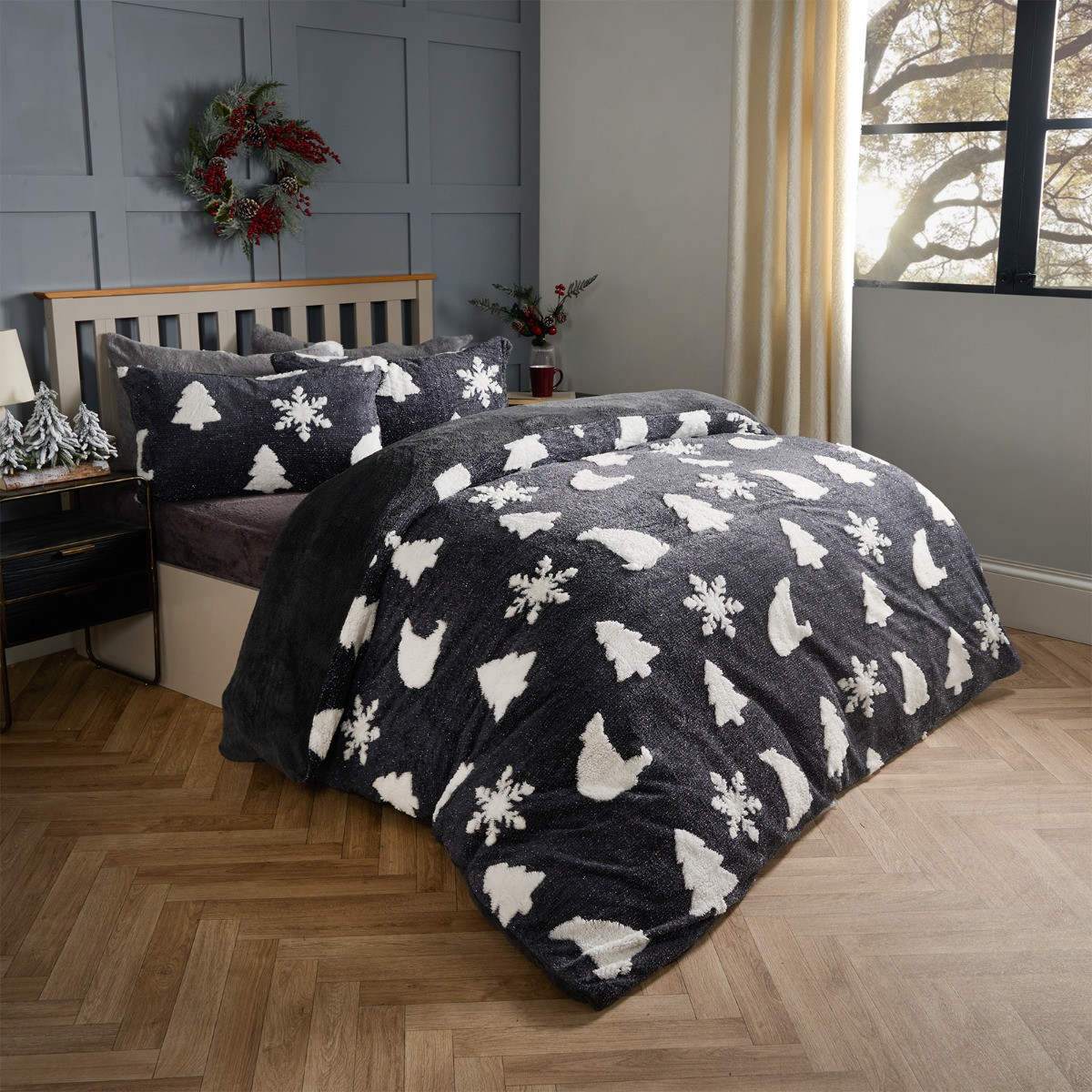 OHS Glitter Tufted Polar Bear Duvet Set, Grey - Single>