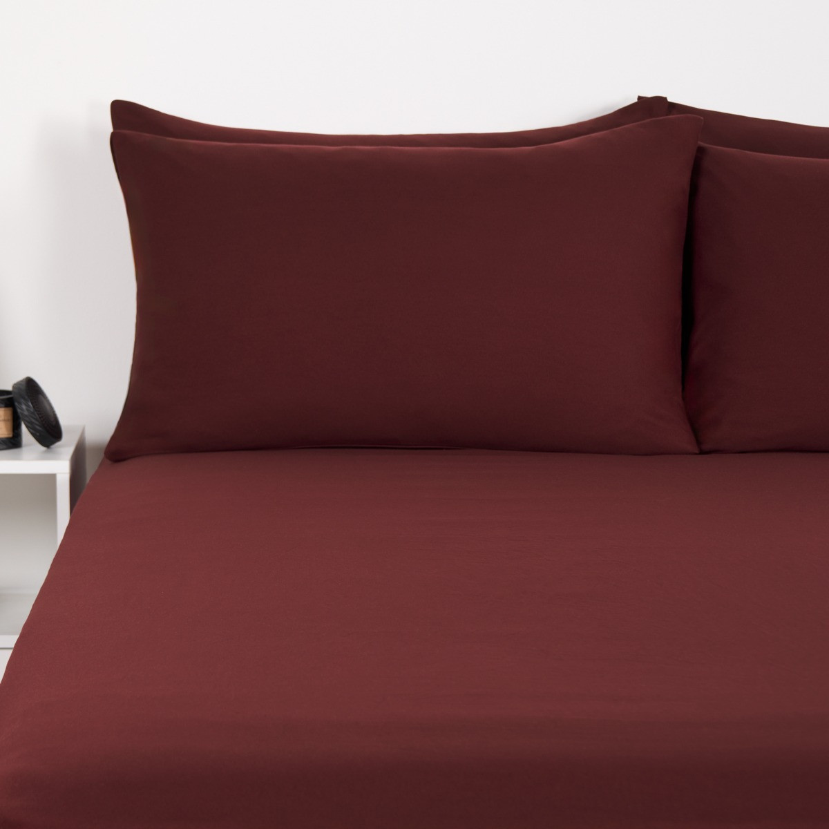 Brentfords 2 Pack Plain Dyed Housewife Pillowcases - Burgundy >