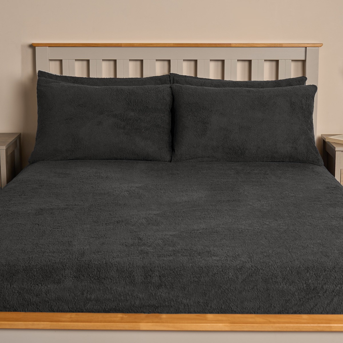 OHS Teddy Fleece Pillowcases - Charcoal >