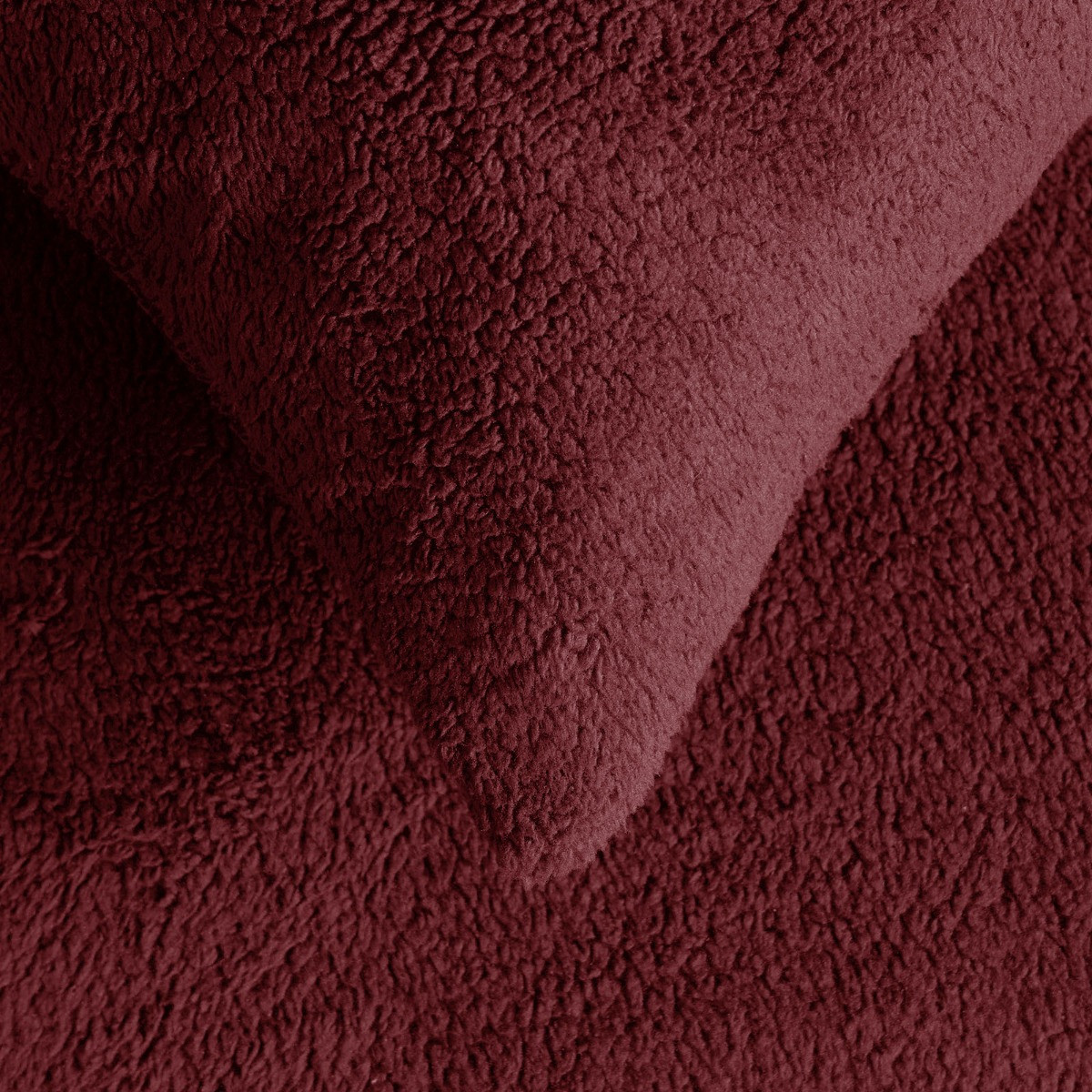 OHS Teddy Fleece Pillowcases - Burgundy>