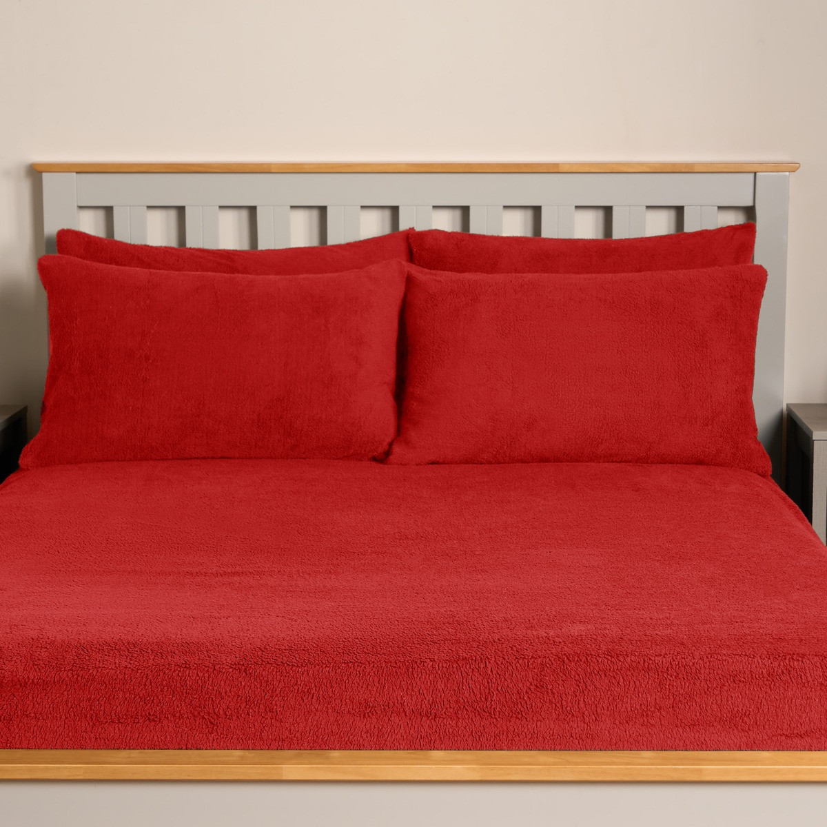 OHS Teddy Fleece Pillowcases - Red>