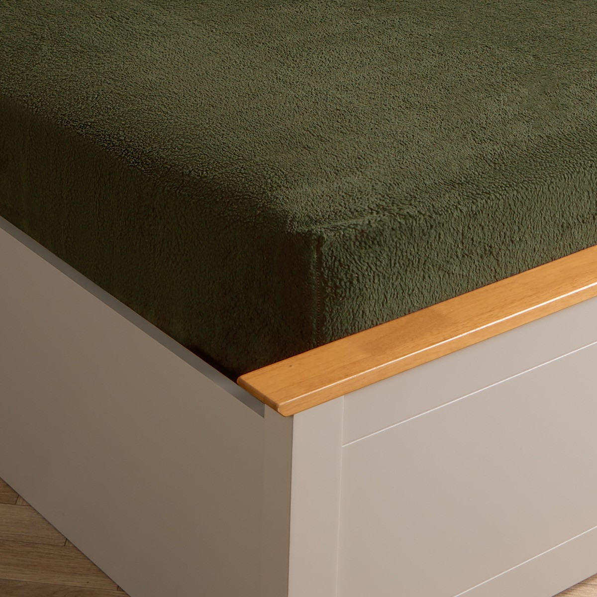 Brentfords Teddy Fleece Fitted Sheet - Woodland Green >