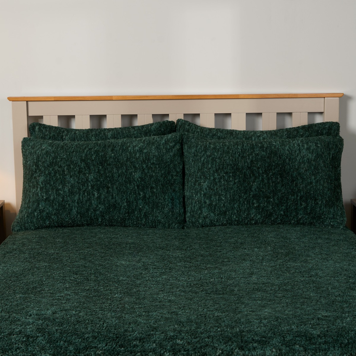 OHS Teddy Marl Textured Pillowcase - Forest Green >