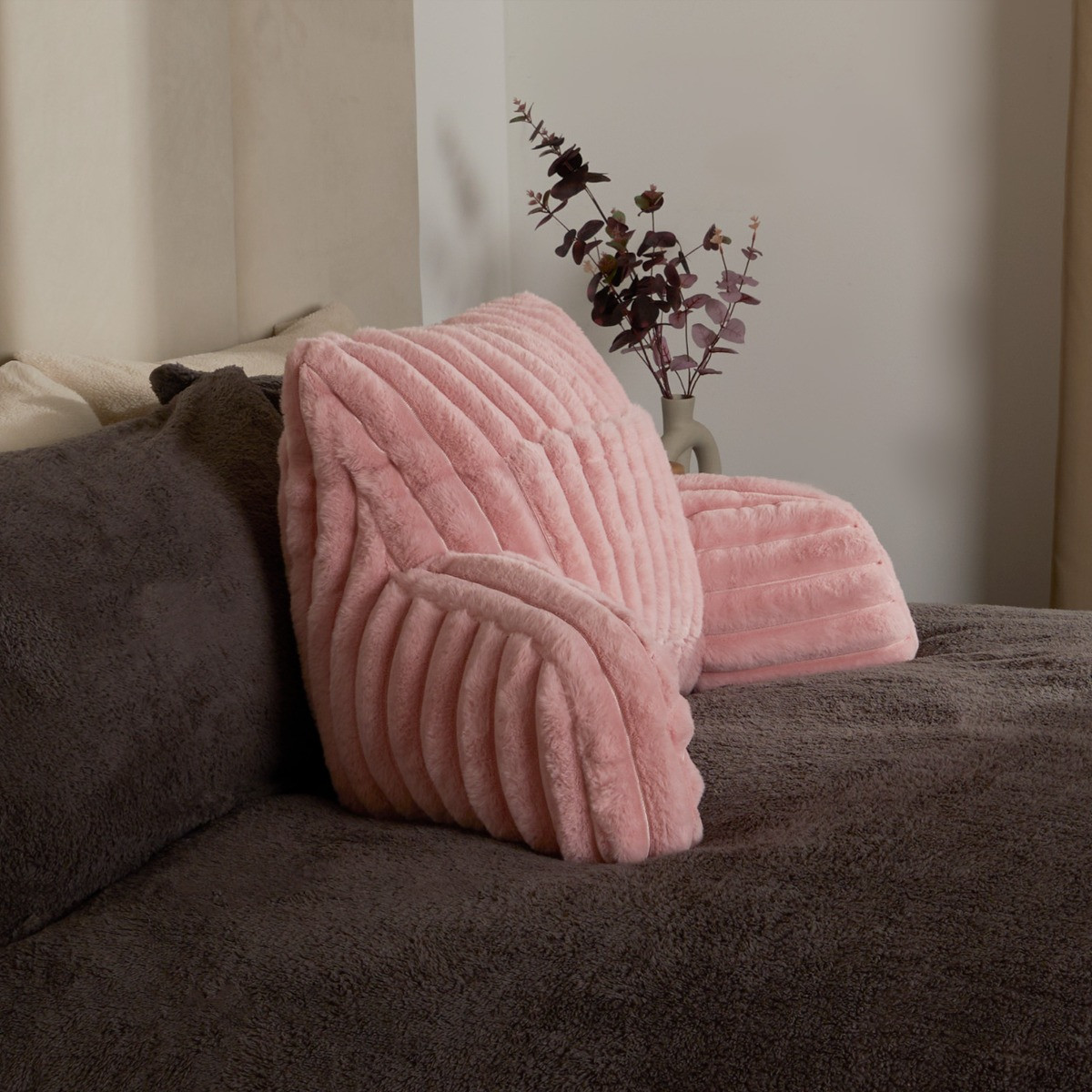 OHS Ribbed Faux Fur Cuddle Cushion with Heatable Pocket - Blush>