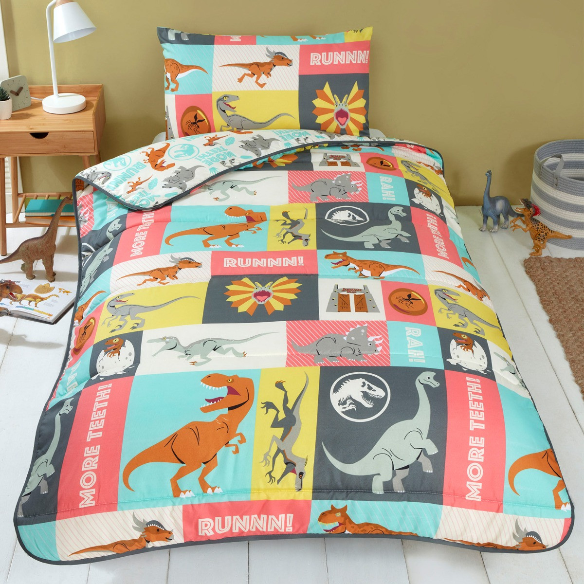 Jurassic World Dinosaur Patches Reversible Coverless Duvet Set, Multi - Single>