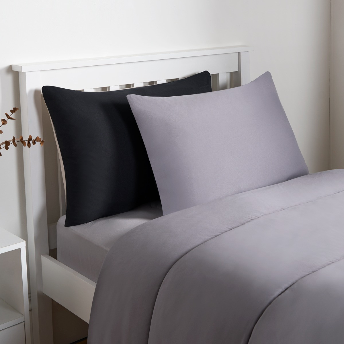 OHS Coverless 10.5 Tog Reversible Duvet & Pillowcase - Black/Grey>