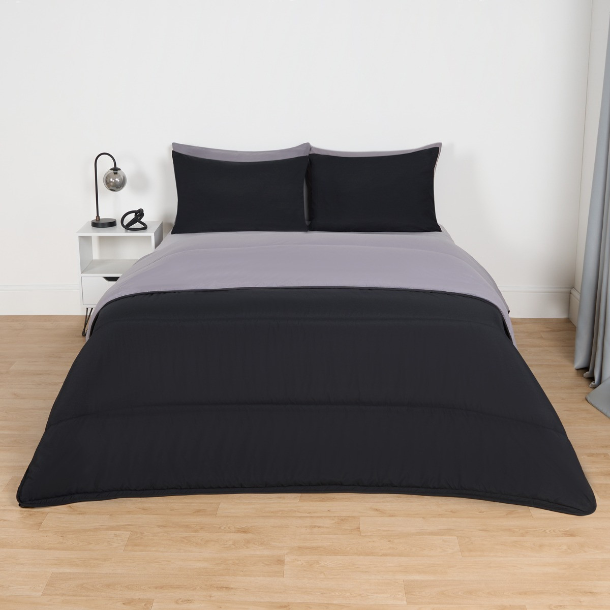 OHS Coverless 10.5 Tog Reversible Duvet & Pillowcase - Black/Grey>