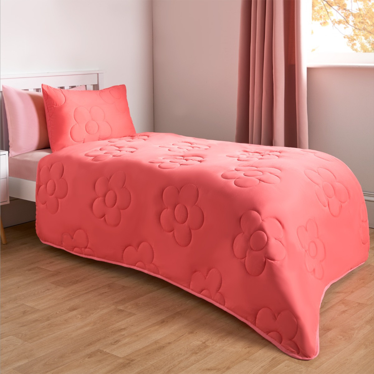 OHS Coverless Daisy Quilted 7.5 Tog Duvet Set - Coral Pink  >