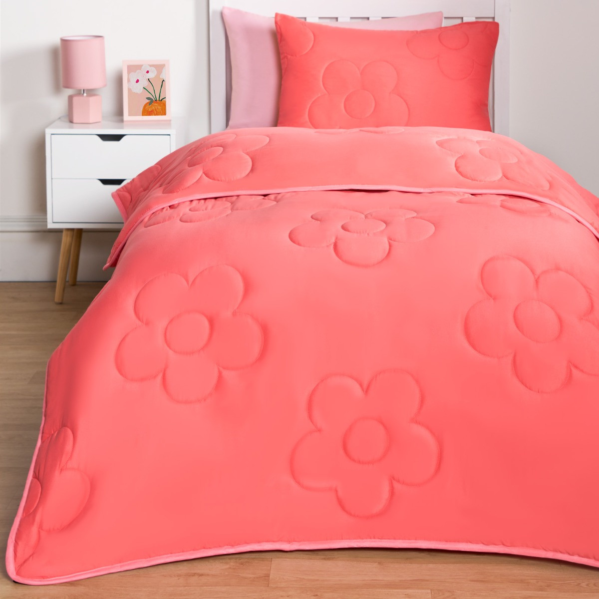 OHS Coverless Daisy Quilted 7.5 Tog Duvet Set - Coral Pink  >