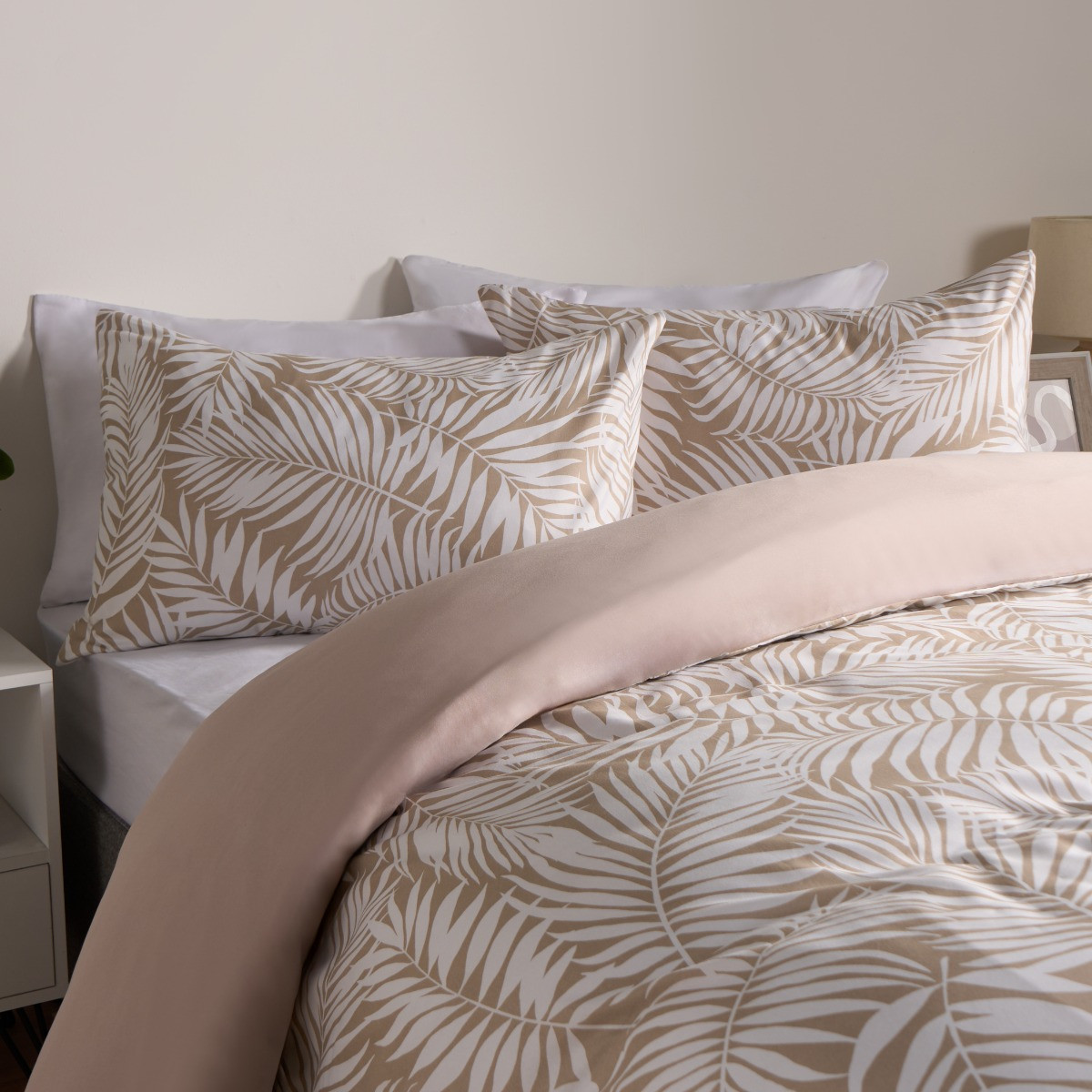 OHS Tropical Leaf Duvet Cover Set - Natural/White>