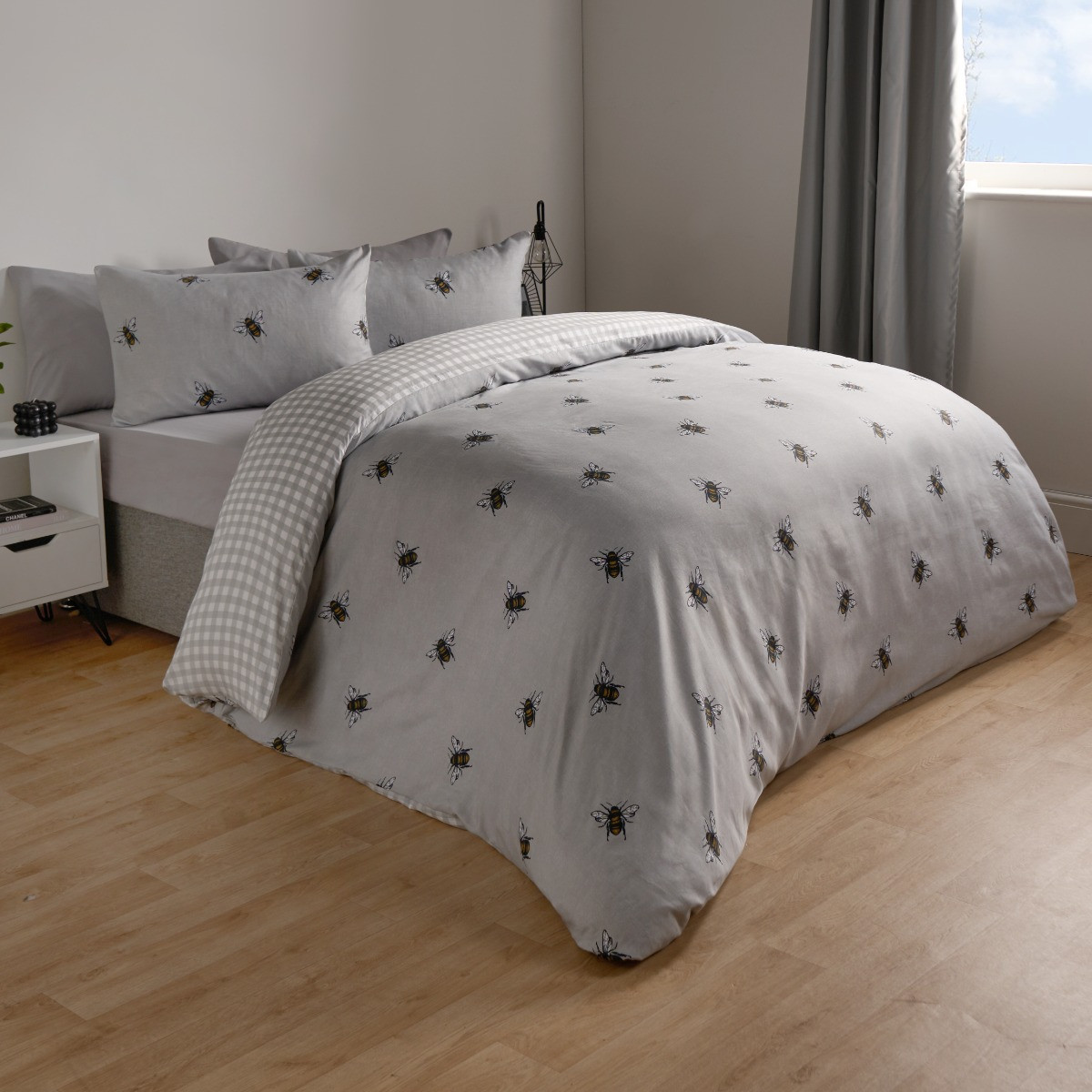 OHS Bee Print Reversible Gingham Duvet Cover Set - Grey>