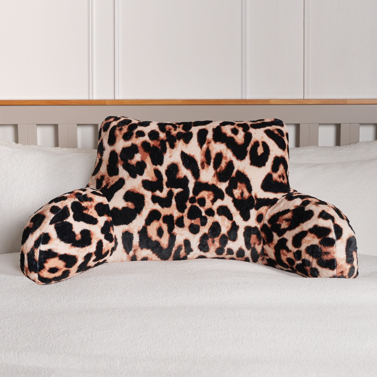 OHS Leopard Cuddle Cushion - Natural >