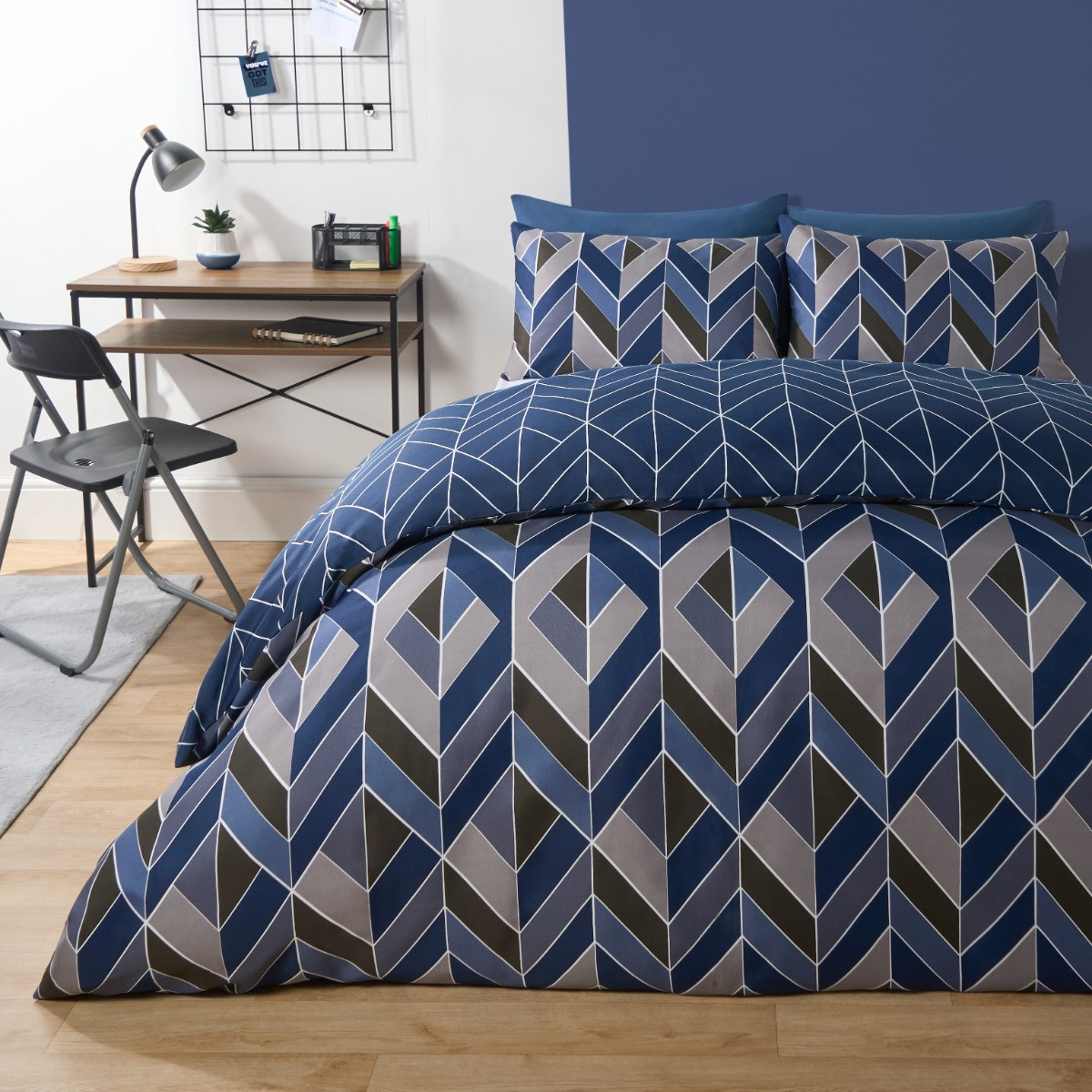 OHS Abstract Chevron Duvet Cover Set, Navy - King>